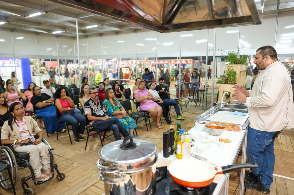 O tradicional painel do festival teve a participação de chefs canaenses e de todo o país