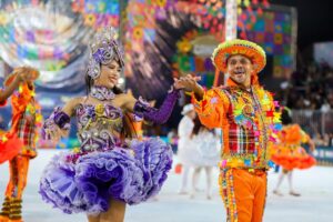 ﻿3ª noite do Concurso Intermunicipal e show de Ávine Vinny agitam o Canaã Cidade Junina