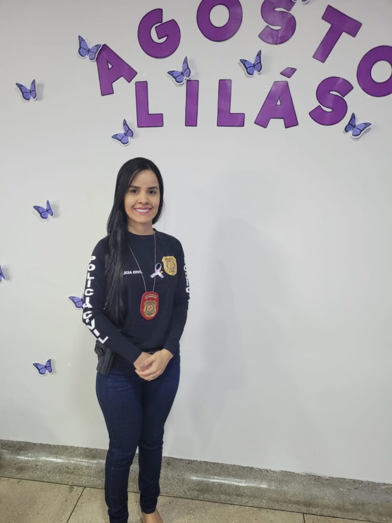Durante a palestra, a delegada